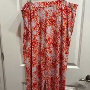 Susan Graver Red and Orange Patterned Capri Pants
